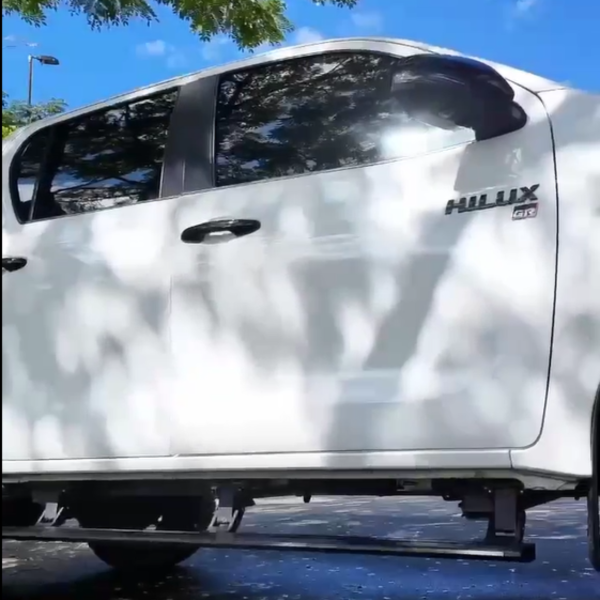 Estribo Elétrico Toyota Hilux 2016 A 2024 - Imagem 2